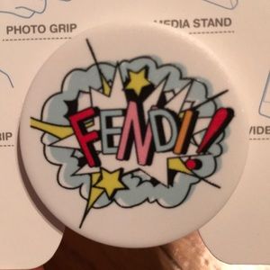 pop socket fendi